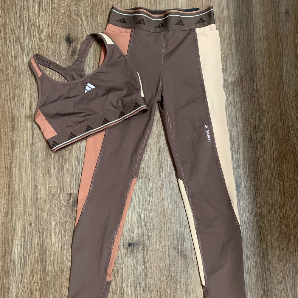 Adidas TECHFIT Colorblock 7/8 leggings & medium support sports bra set